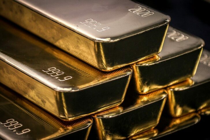 FILES-UKRAINE-RUSSIA-CONFLICT-GOLD-SANCTION
