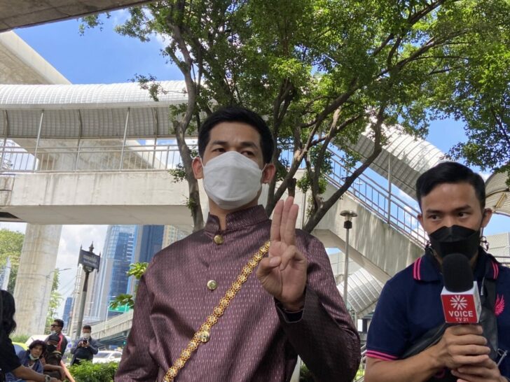 ม่อน อาชีวะ