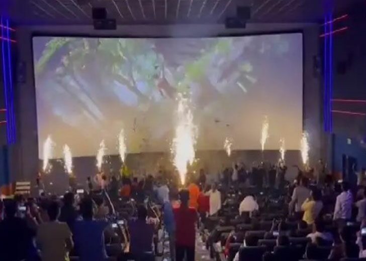 firework-cinema-rrr