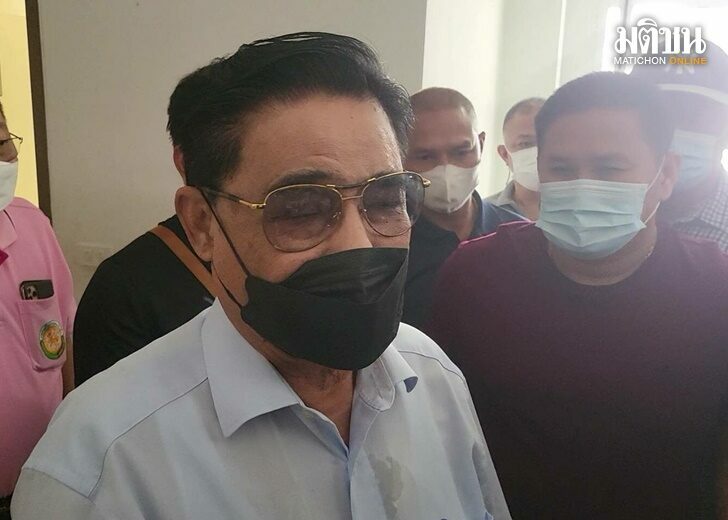 นายสุนทร