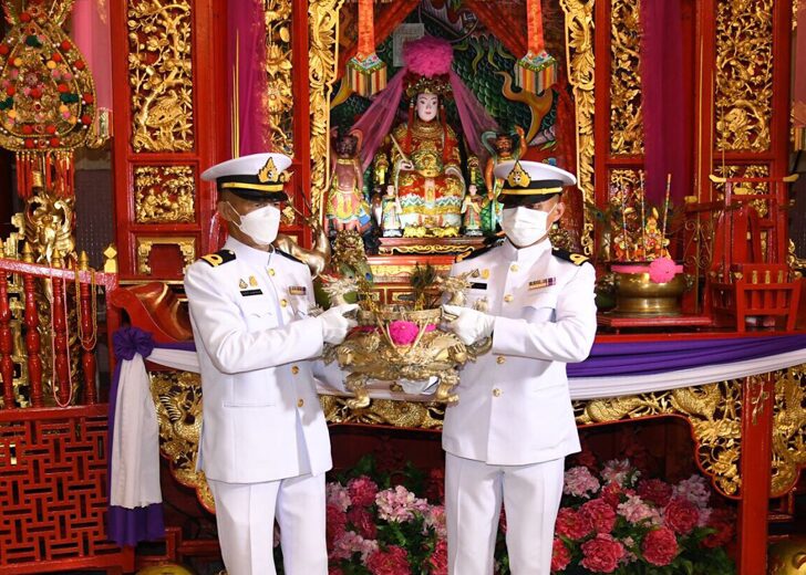 พระราชทานกระถาง2
