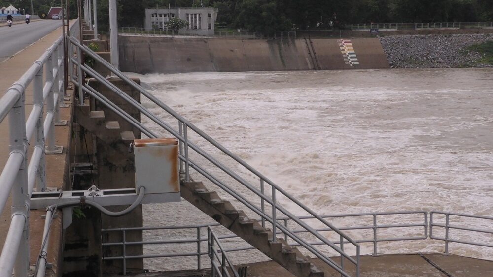 เร่งพร่องน้ำ