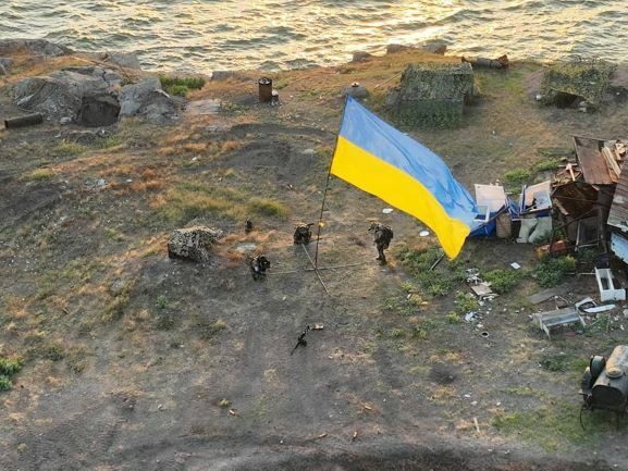 2022-07-07T085217Z_1204741496_RC2W6V9HE9LZ_RTRMADP_3_UKRAINE-CRISIS-SNAKE-ISLAND