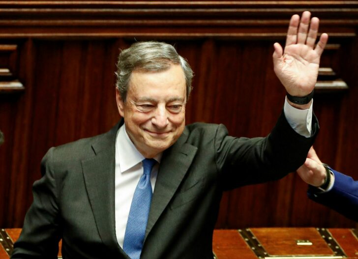 2022-07-21T073546Z_27960275_RC27GV91X351_RTRMADP_3_ITALY-POLITICS