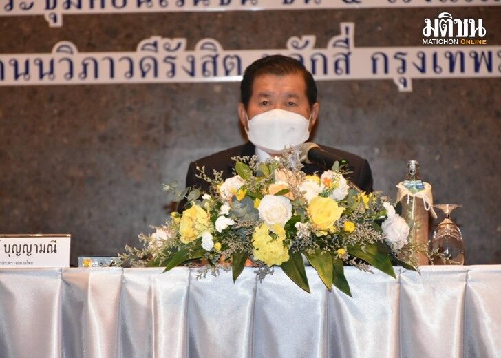 นิพนธ์