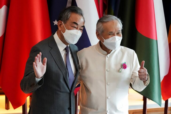 Chinese FM Wang Yi and Thailand's Deputy PM Don Pramudwinai meet in Bangkok