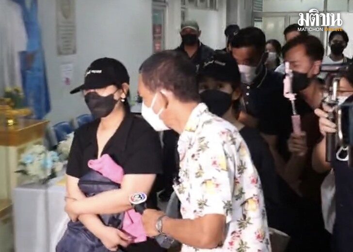 พ่อแม่โศก