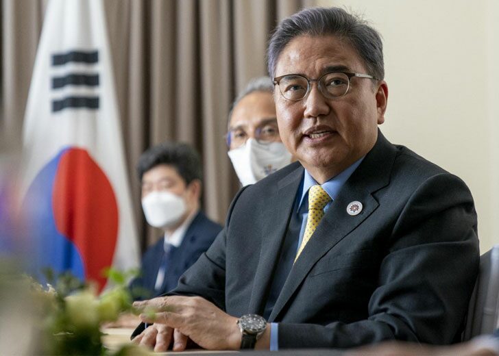 South-Korean-Foreign-Minister-Park-Jin