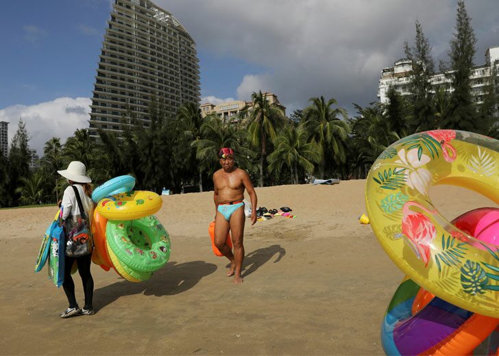 sanya-china-hainan-covid-lockdown