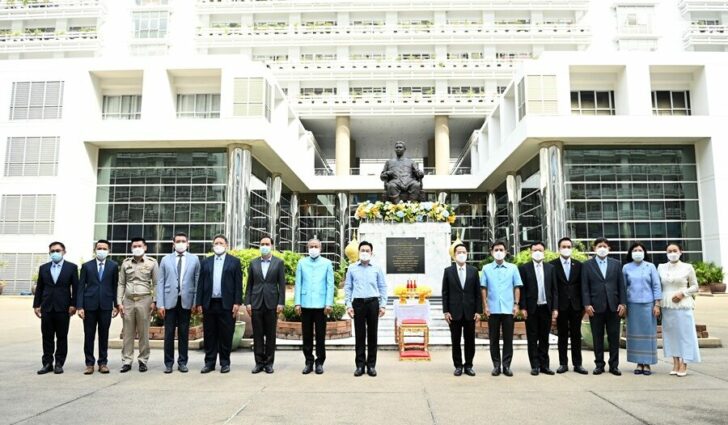 พณ
