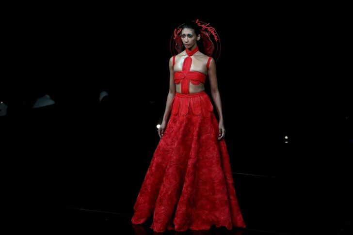 FASHION-INDIA-AGGARWAL
