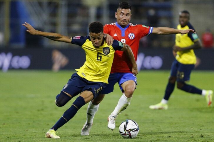 FILES-FBL-WC-2022-SAMERICA-QUALIFIERS-CHI-ECU-CASTILLO
