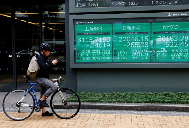 2022-09-22T030717Z_1887337783_RC22MW93QFSJ_RTRMADP_3_GLOBAL-MARKETS-JAPAN