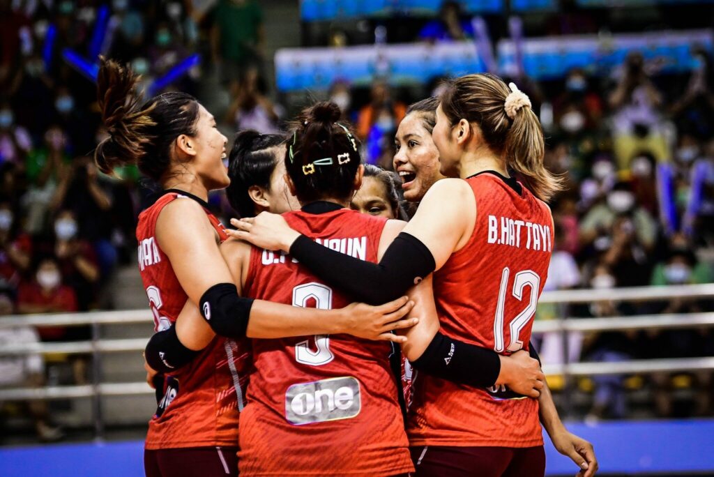 วอลเลย์บอลสาวไทยสุดยอดไล่อัดเวียดนาม 3 เซตรวด ผงาดครองแชมป์อาเซียน กรังด์ปรีซ์