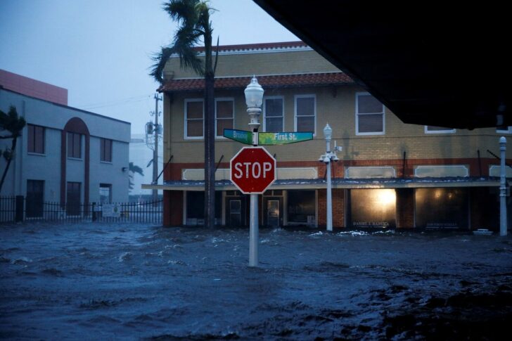 Hurricane Ian makes landfall in southwestern Florida