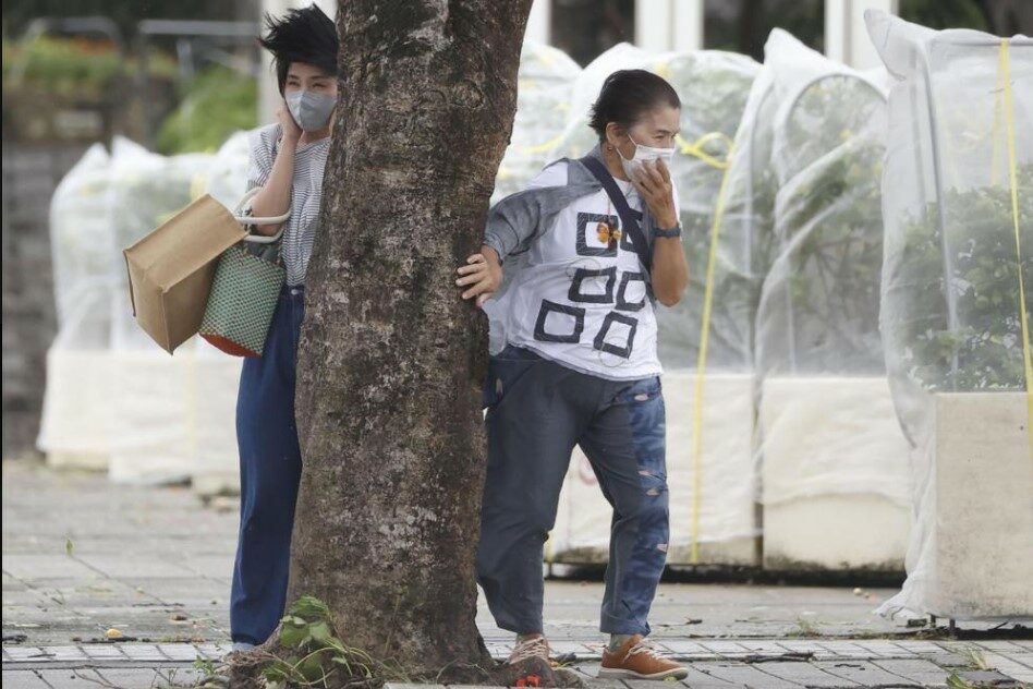 台風「Hin Thorn No」 日中はフライトとフェリーを運休