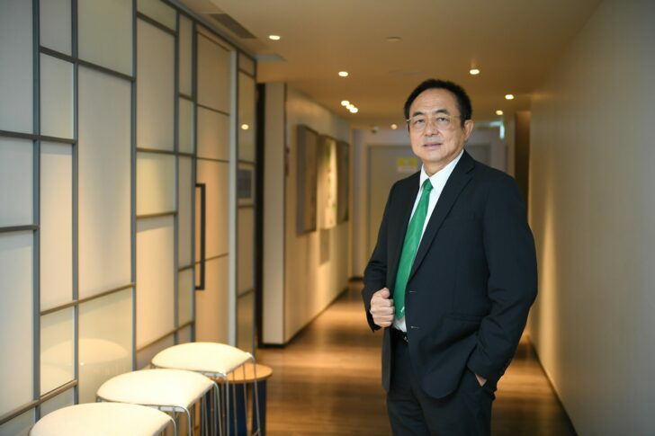 คุณเอกพันธ์ วนโกสุม ประธานกรรมการบริหาร บ