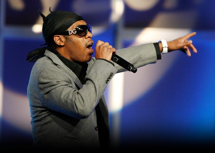 FILE PHOTO: Singer Coolio performs at the NBC Universal summer 2008 press tour in Beverly Hills