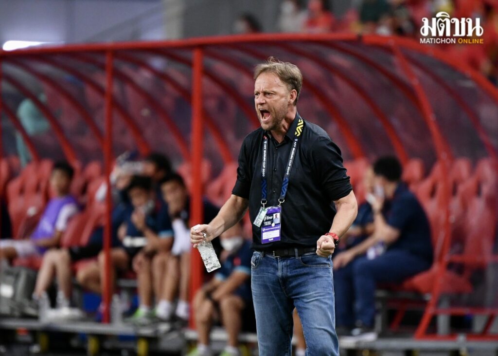 ‘มาโน่’ อ้อนเสียงเชียร์แฟนบอลจะช่วยนำ ‘ช้างศึก’ คว้าแชมป์ ‘คิงส์คัพ...
