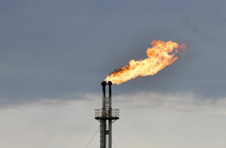 2022-10-04T083157Z_1573173461_RC2WBW9JH30D_RTRMADP_3_UKRAINE-CRISIS-RUSSIA-OILCAP