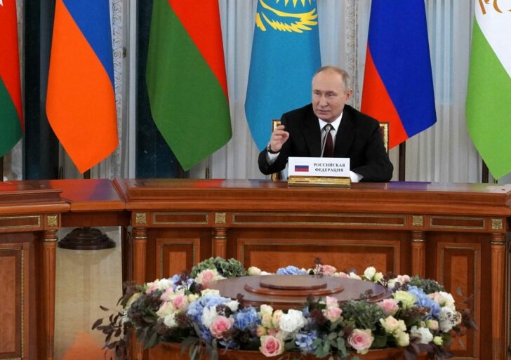 2022-10-07T125504Z_1302111641_RC2CWW9ELY79_RTRMADP_3_RUSSIA-PUTIN-CIS