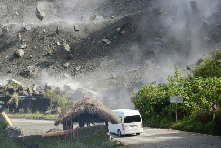 philippine-quake-290722-ap