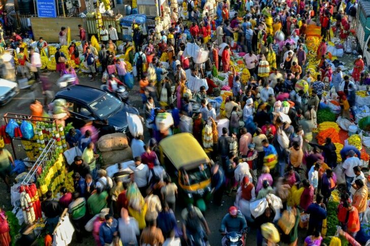 INDIA-UN-POPULATION-CROWD-PHOTO ESSAY-EARTH-8 BILLION