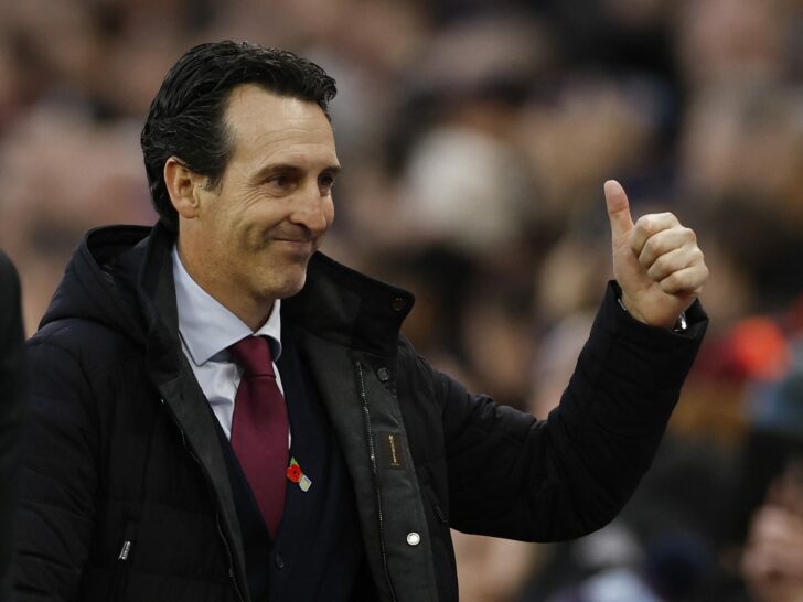 Premier League - Aston Villa v Manchester United