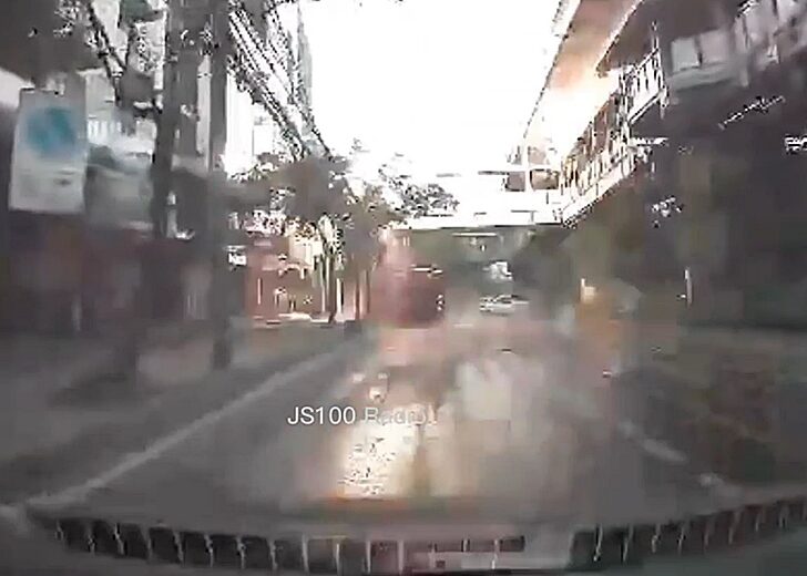 คลิปอุบัติเหตุ-ซิ่งชน2พย