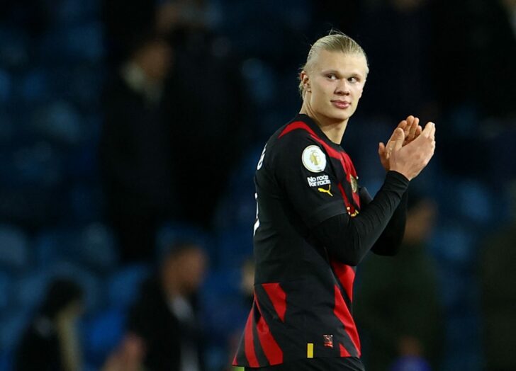 Premier League - Leeds United v Manchester City
