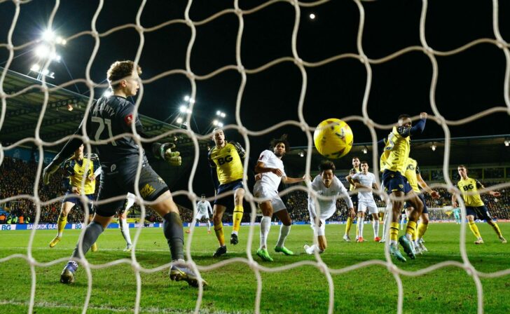 FA Cup Third Round - Oxford United v Arsenal