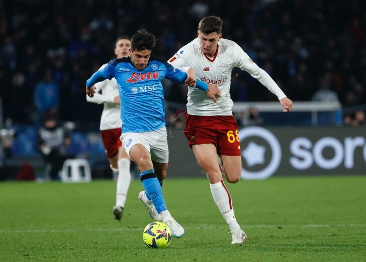 นาโปลี เปิดรังเฉือนคว้าชัยเหนือ โรม่า 2-1 นำโด่งจ่าฝูง กัลโช่ เซเรียอา อิตาลี
