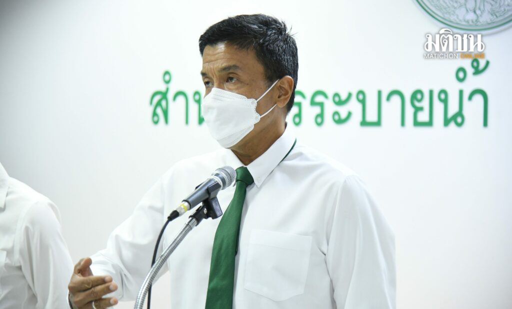 ‘ชัชชาติ’ ร่ายแผนสกัดท่วมกรุงฯ อ้อนคนมีบึงน้ำ มอบที่ทำ ‘แก้มลิง’ – วอน ผู้รุกล้ำริมคลองย้ายเข้...