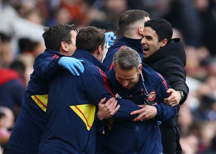 Premier League - Aston Villa v Arsenal