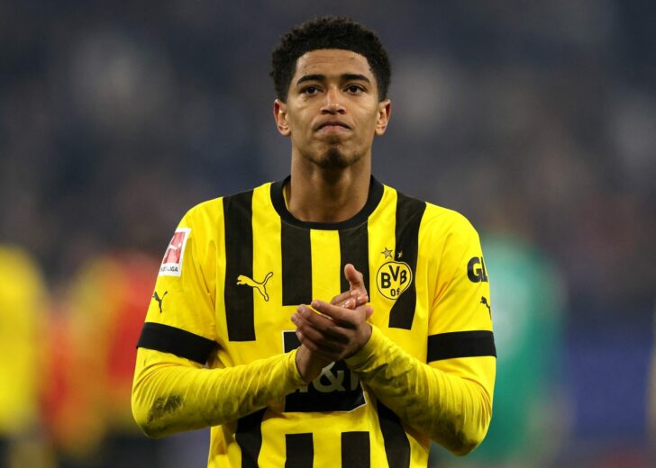Bundesliga - Schalke 04 v Borussia Dortmund