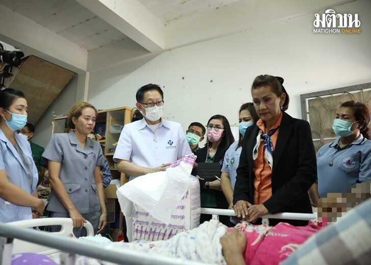 สปสช.ร่วมดูแล 'ผู้สูงอายุ' เพิ่มสิทธิ 'บัตรทอง' แบ่งเบาภาระค่า ใช้จ่ายครัวเรือน สปสช.ร่วมดูแล 'ผู้สูงอายุ' เพิ่มสิทธิ 'บัตรทอง' แบ่งเบาภาระค่า ใช้จ่ายครัวเรือน