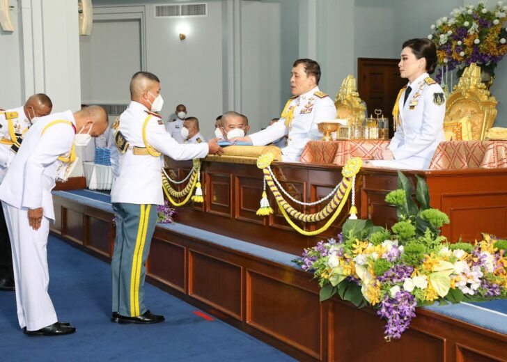 ในหลวง 728