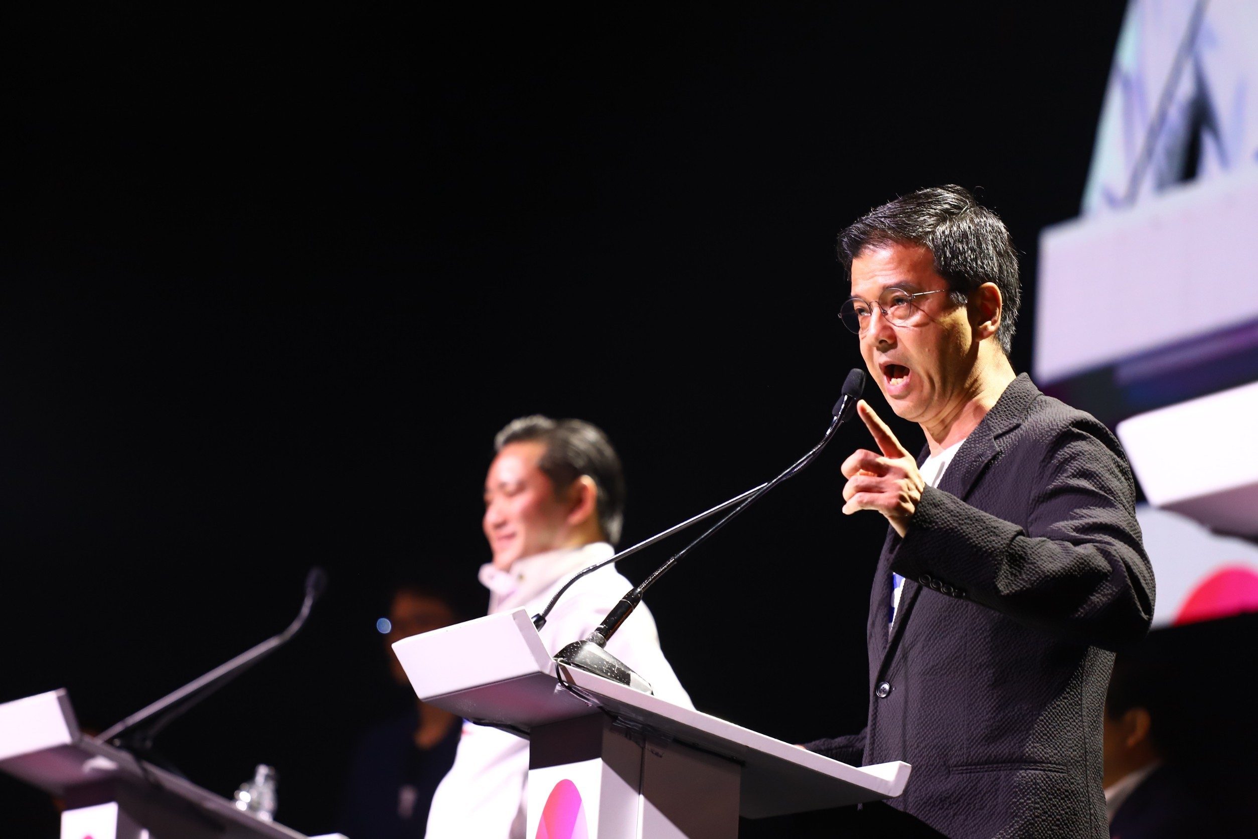 นายศิธา ทิวารี แคนดิเดตนายกรัฐมนตรีพรรคไทยสร้างไทย