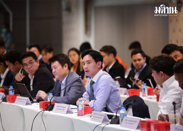 เก็บตกหลังวงประชุม ก้าวแรกในอีกหลายหมื่นก้าว ว่าที่ ส.ส.กทม.ในรัฐบาลใหม่ที่คนไทยตั้งตารอ