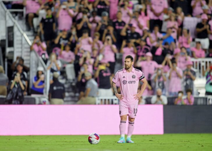 2023-10-08T030223Z_1064994559_MT1USATODAY21600689_RTRMADP_3_MLS-FC-CINCINNATI-AT-INTER-MIAMI-CF