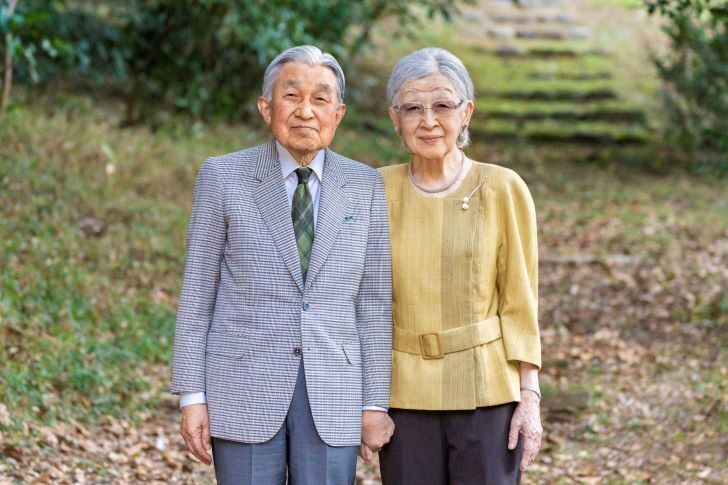 2023-10-20T005241Z_1735033780_RC2VM3AB1XQ2_RTRMADP_3_JAPAN-ROYALS