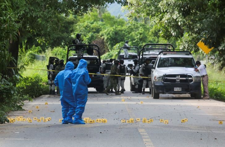 2023-10-24T031123Z_157220656_RC2HY3AZQYKO_RTRMADP_3_MEXICO-VIOLENCE