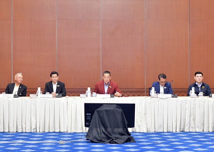 นายกฯประชุม 728