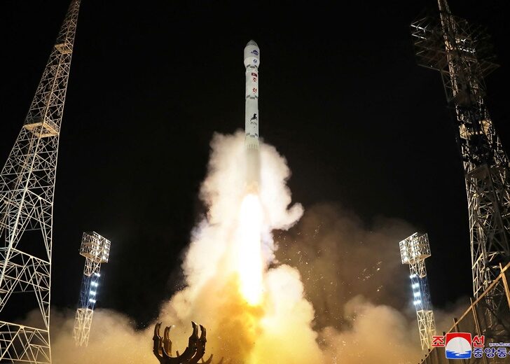 NKOREA-SKOREA-SATELLITE-MISSILE