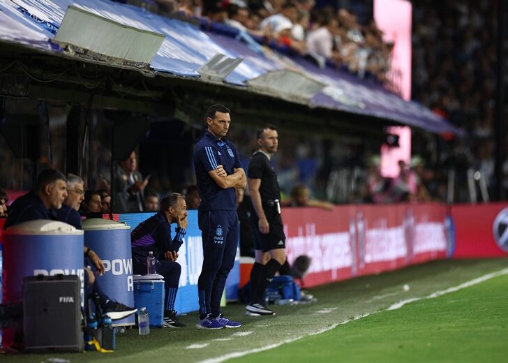 World Cup - South American Qualifiers - Argentina v Uruguay