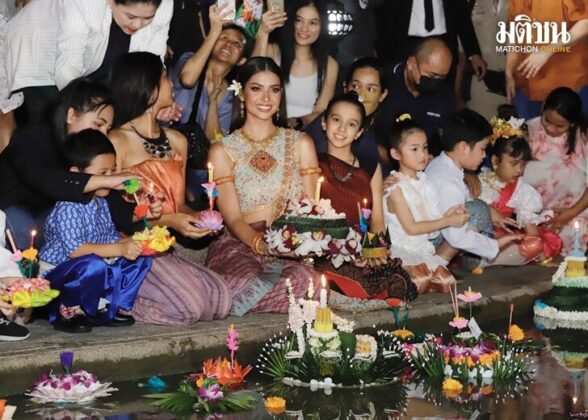 แอนโทเนีย ลอยกระทง