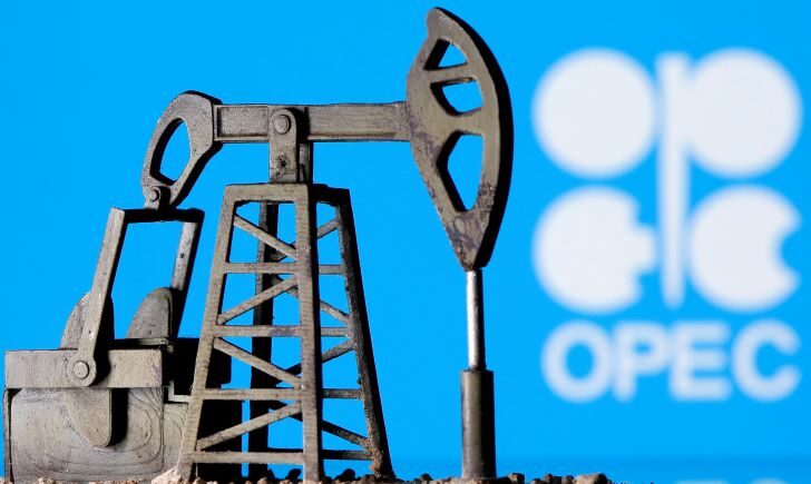 2023-12-21T130116Z_1382620901_RC2O15AWZX1A_RTRMADP_3_OIL-OPEC-ANGOLA
