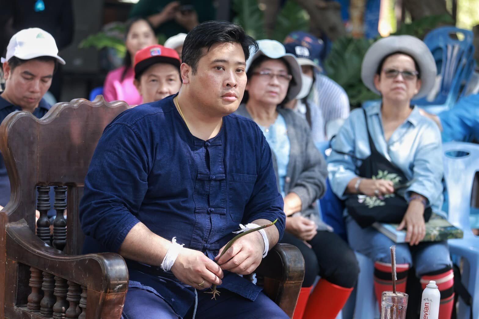 ท่านอ้น ร่วมกิจกรรมปลูกป่าชายเลน ที่จ.สมุทรสงคราม