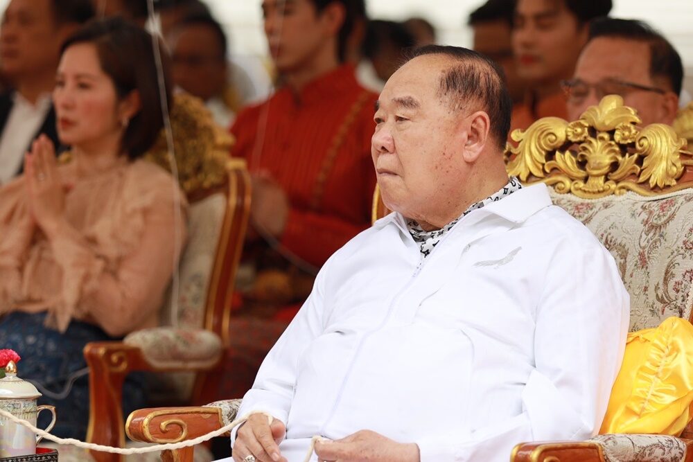 บิ๊กป้อม