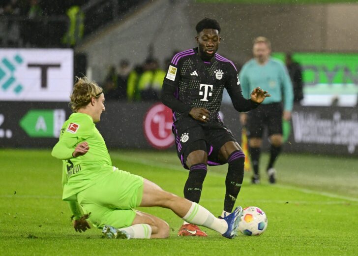 2023-12-20T194516Z_2010067110_UP1EJCK1IVD5U_RTRMADP_3_SOCCER-GERMANY-WOB-BAY-REPORT